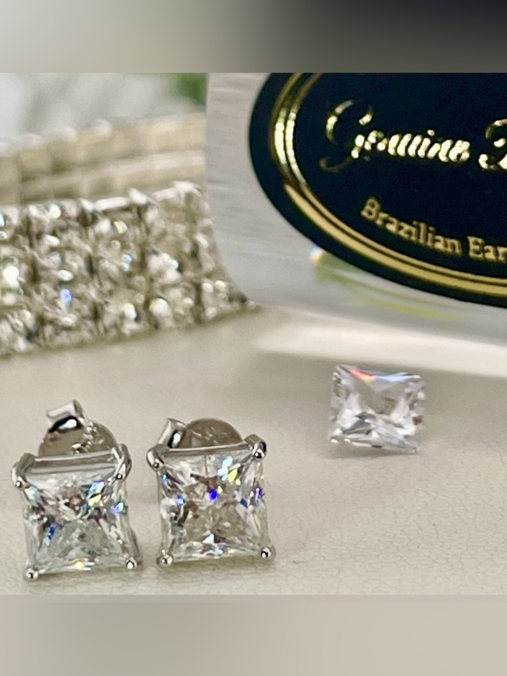 Certified 2ct Diamond studs 18k white  gold on 925. Earrings 1ct each
